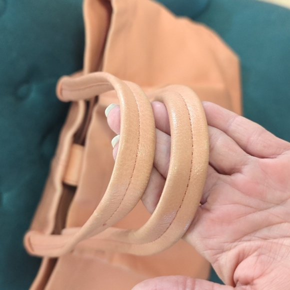 Soprano Peach Soft leather Large Shoulder/ Tote bag - Picture 3 of 11